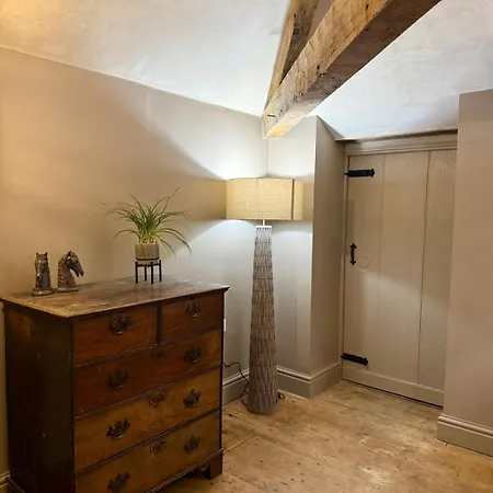 The Old Stables At Flass